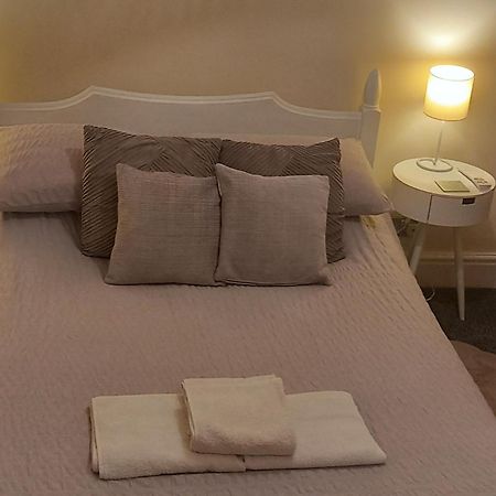 2 Bodwen Villas ランゴレン エクステリア 写真